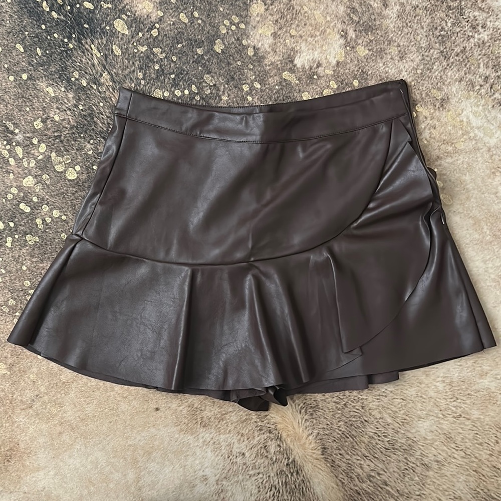 Vestique Faux Leather Skort - Chocolate